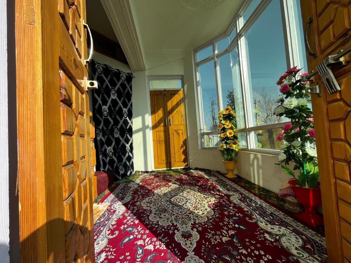 גולמארג Everest Guest House מראה חיצוני תמונה