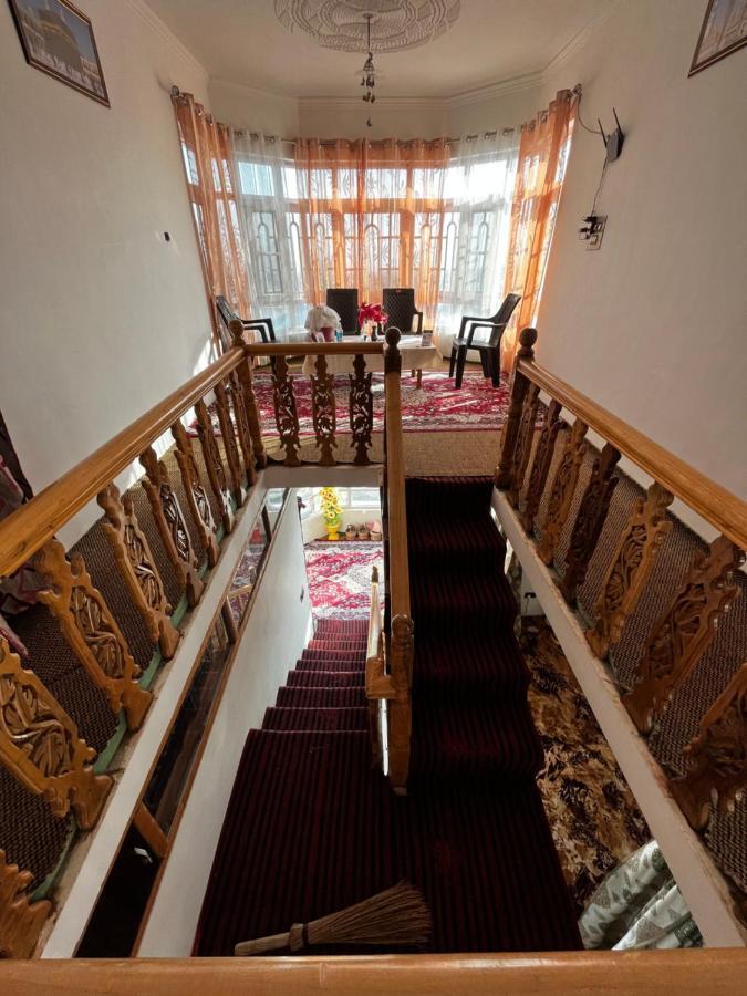 גולמארג Everest Guest House מראה חיצוני תמונה