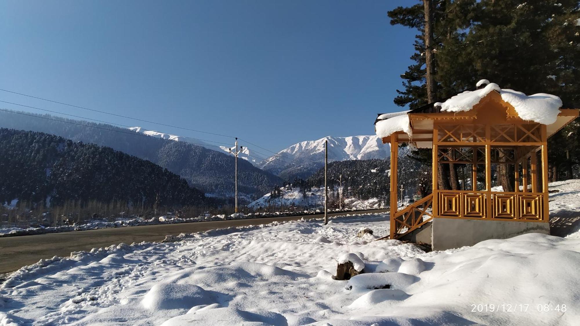 גולמארג Everest Guest House מראה חיצוני תמונה