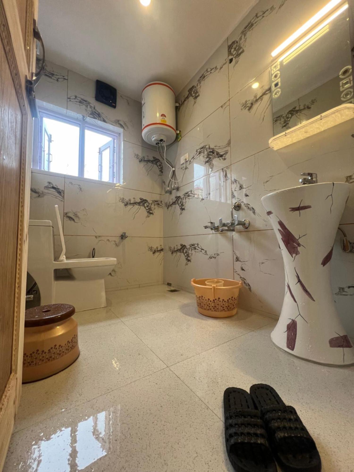 גולמארג Everest Guest House מראה חיצוני תמונה