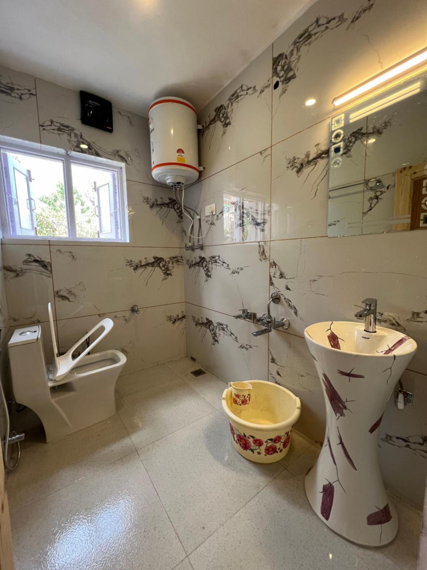 גולמארג Everest Guest House מראה חיצוני תמונה