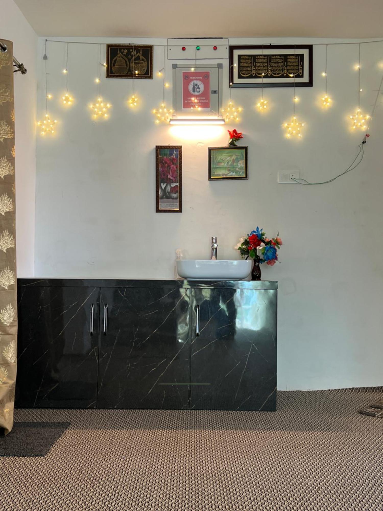 גולמארג Everest Guest House מראה חיצוני תמונה