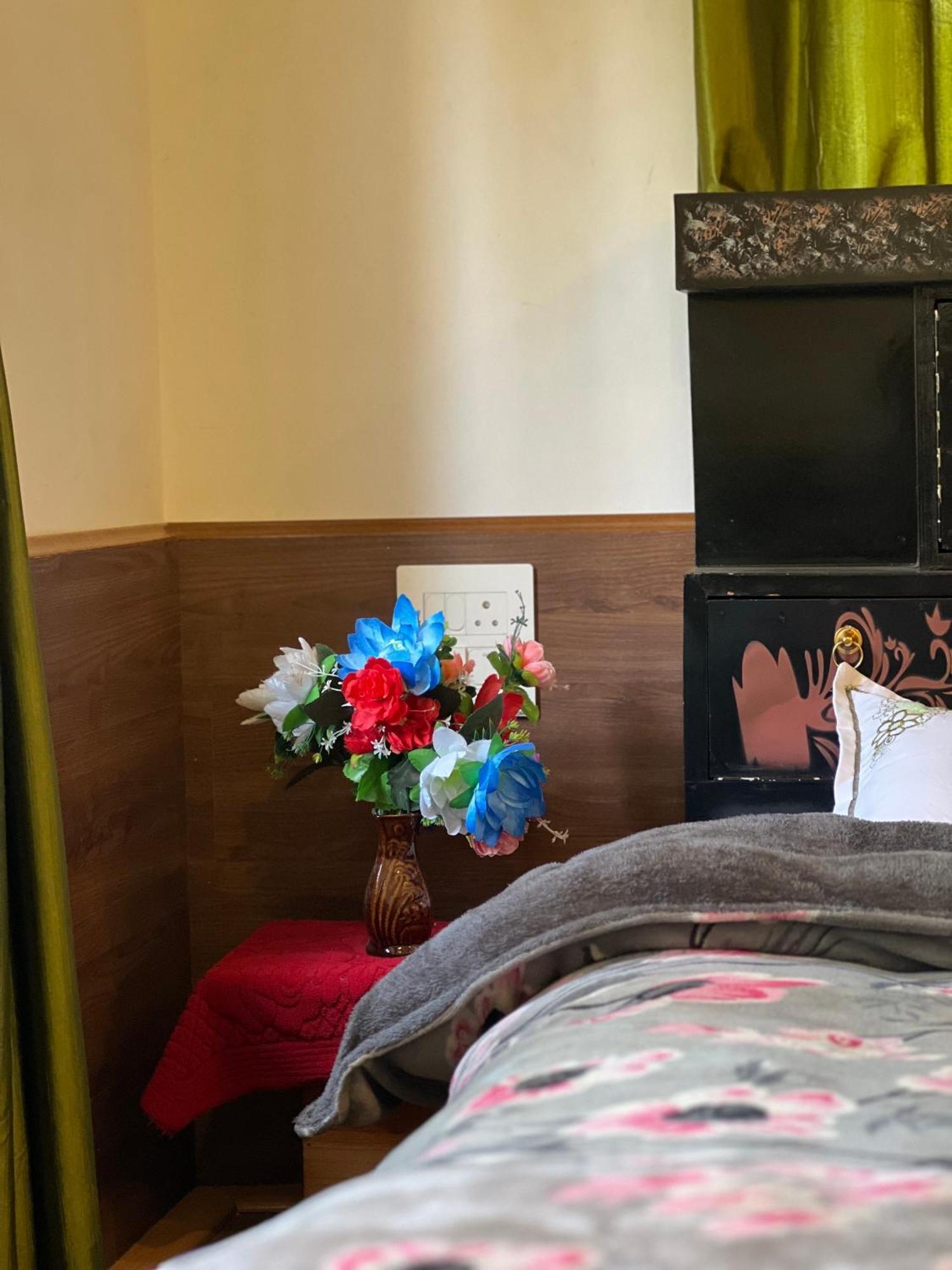 גולמארג Everest Guest House מראה חיצוני תמונה