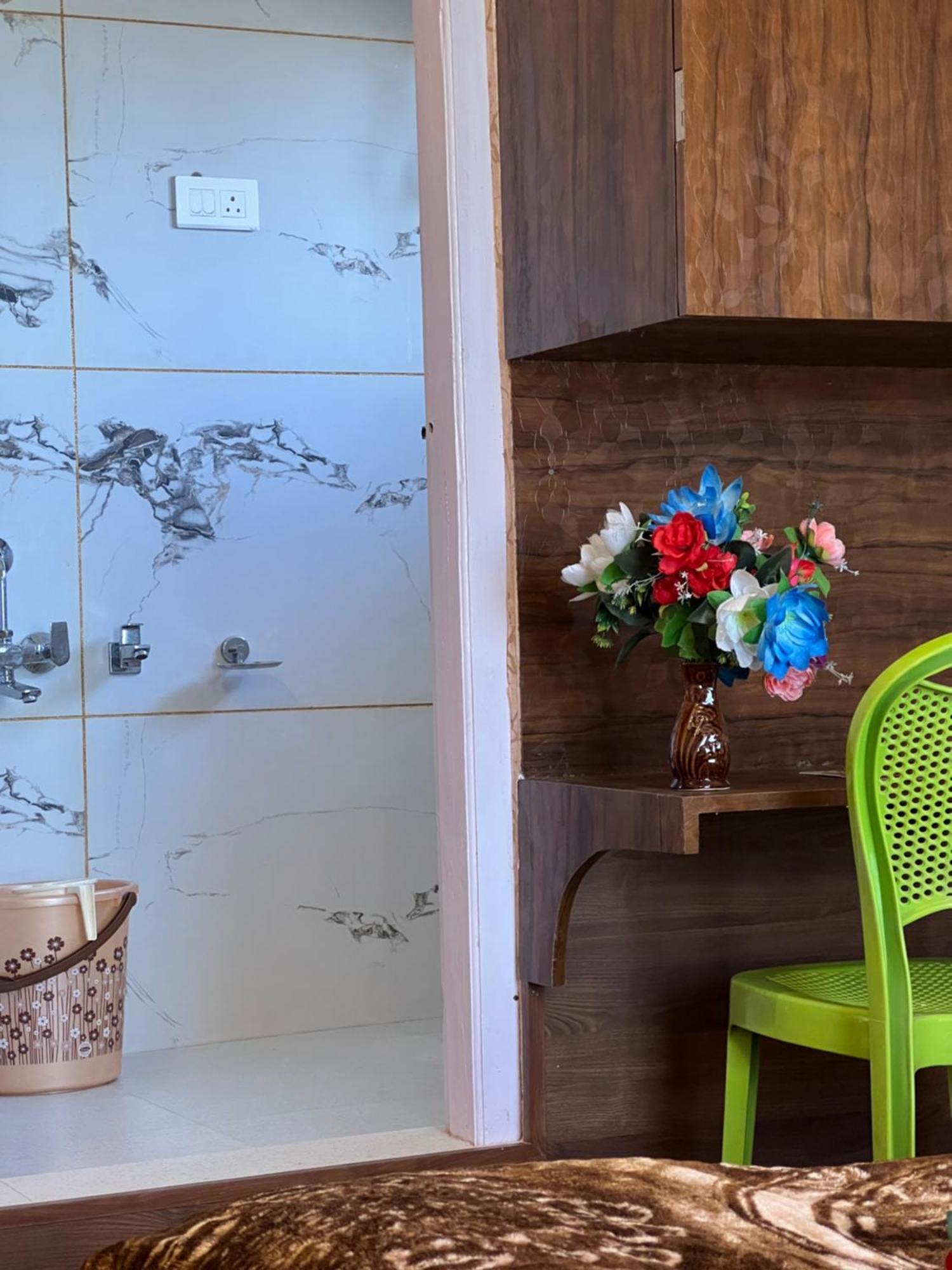 גולמארג Everest Guest House מראה חיצוני תמונה