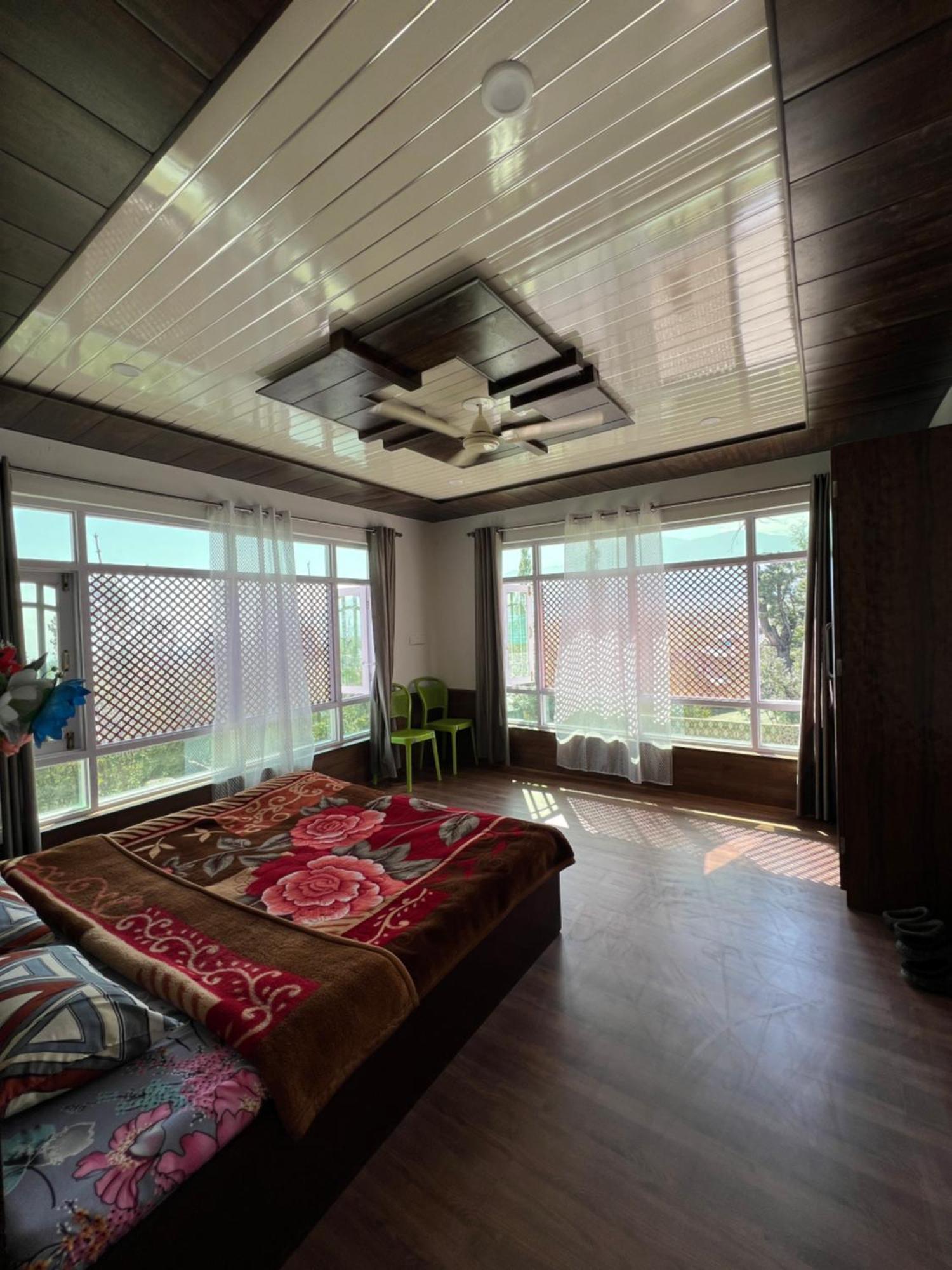 גולמארג Everest Guest House מראה חיצוני תמונה